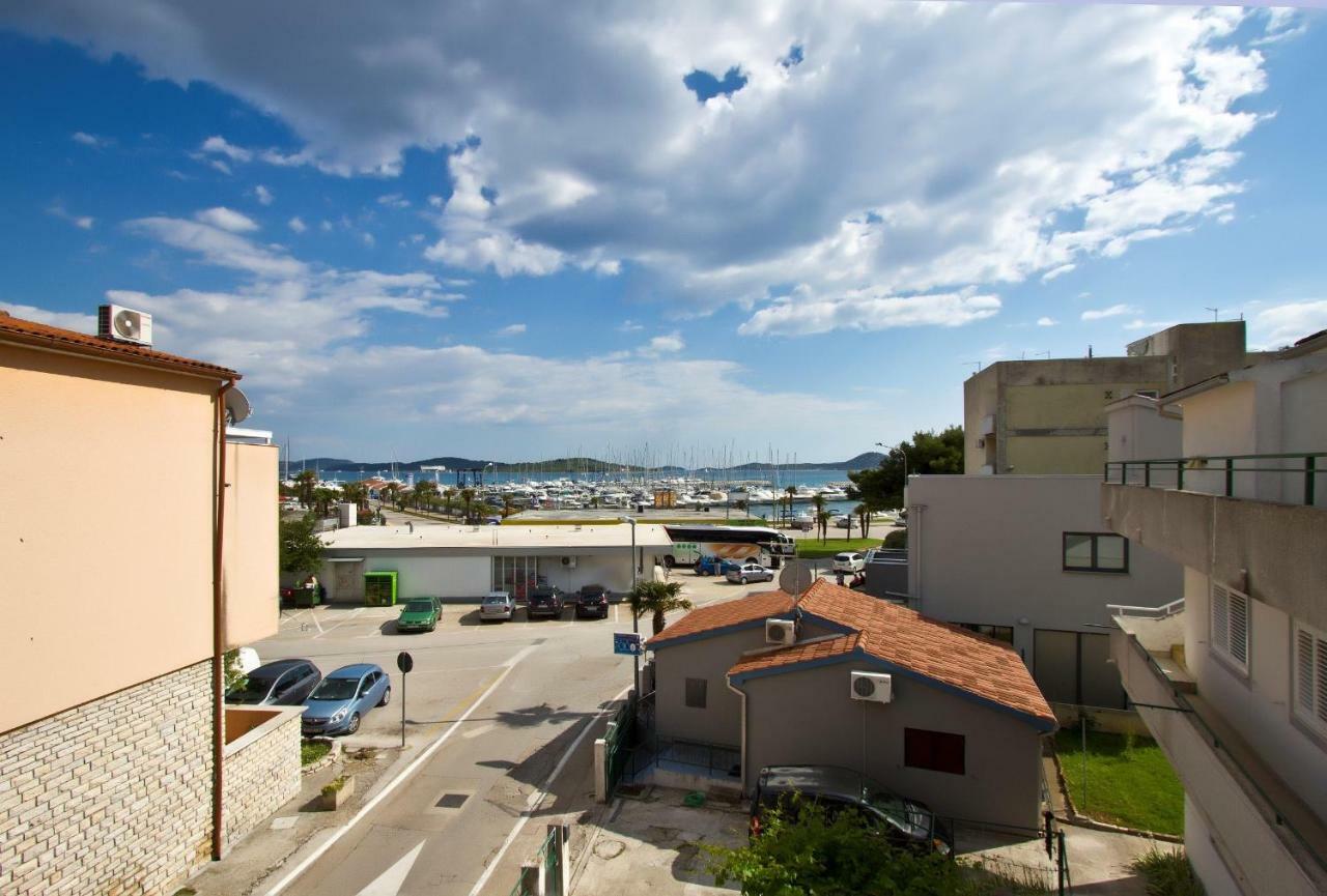 Apartment Center Marija Vodice Luaran gambar